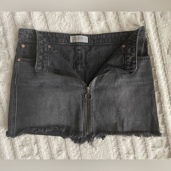 We The Free by Free People Black Denim Mini Skirt Size 27 - Picture 7 of 9